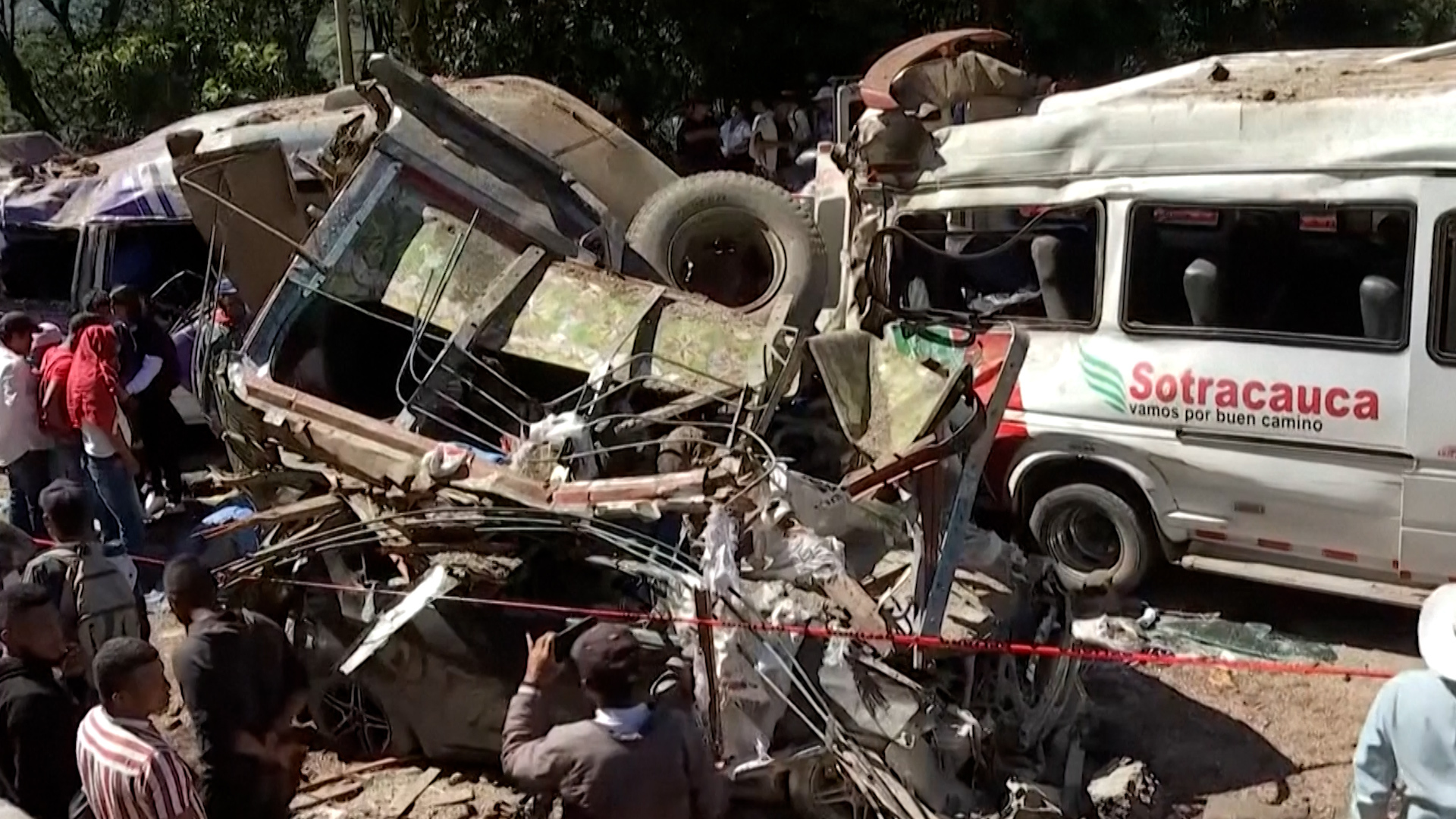 Explosão de ônibus na Colômbia: FARC dissidentes assumem responsabilidade