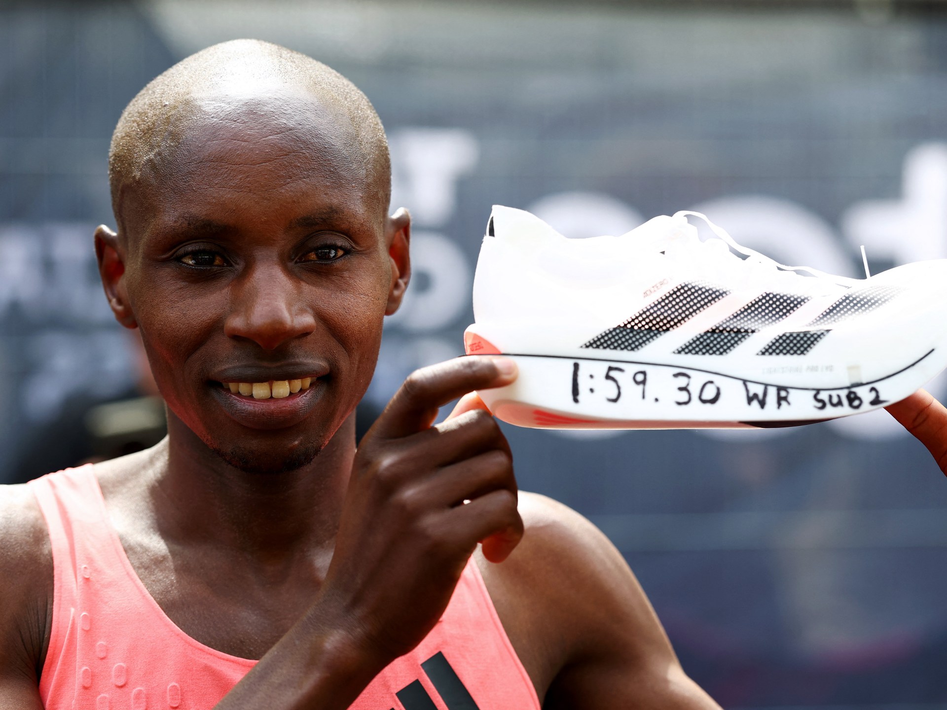 Sebastian Sawe Faz História: Primeiro Homem a Correr uma Maratona Abaixo de Duas Horas em Londres