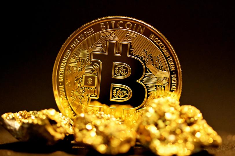 Fundo de Bitcoin Recebe $933 Milhões à Medida que ETFs Cripto Alcançam Maior AUM Desde Fevereiro