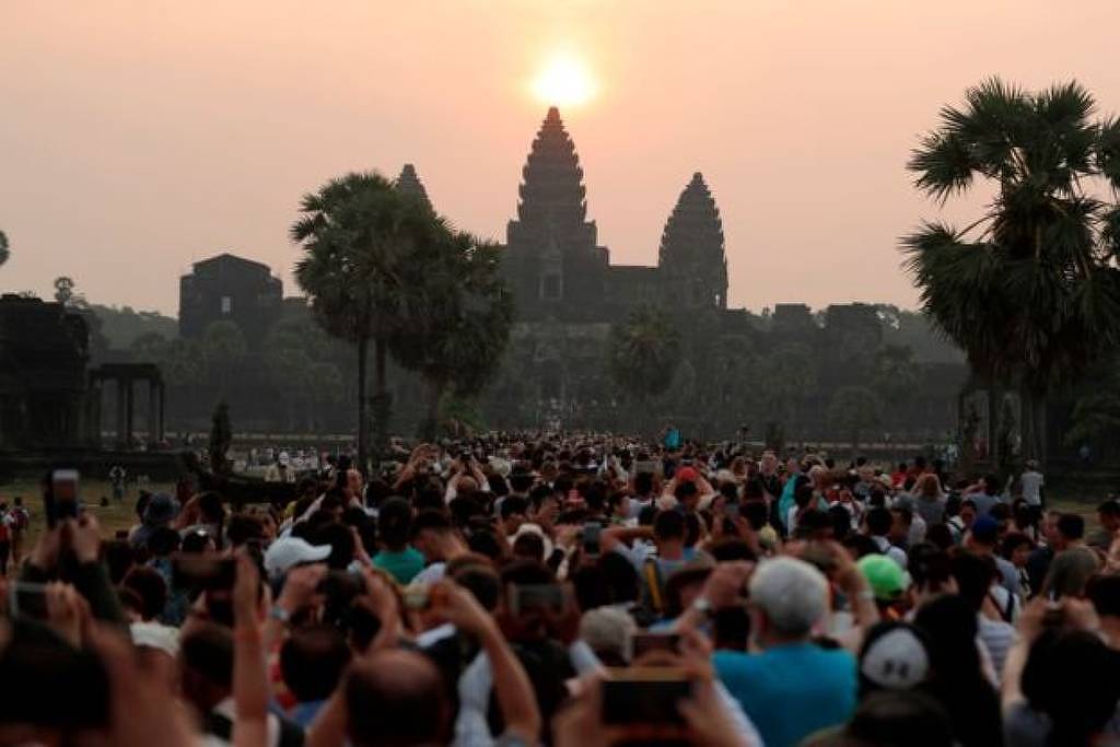 Manifestantes exigem que Camboja descongele contas em empresa ligada a golpes