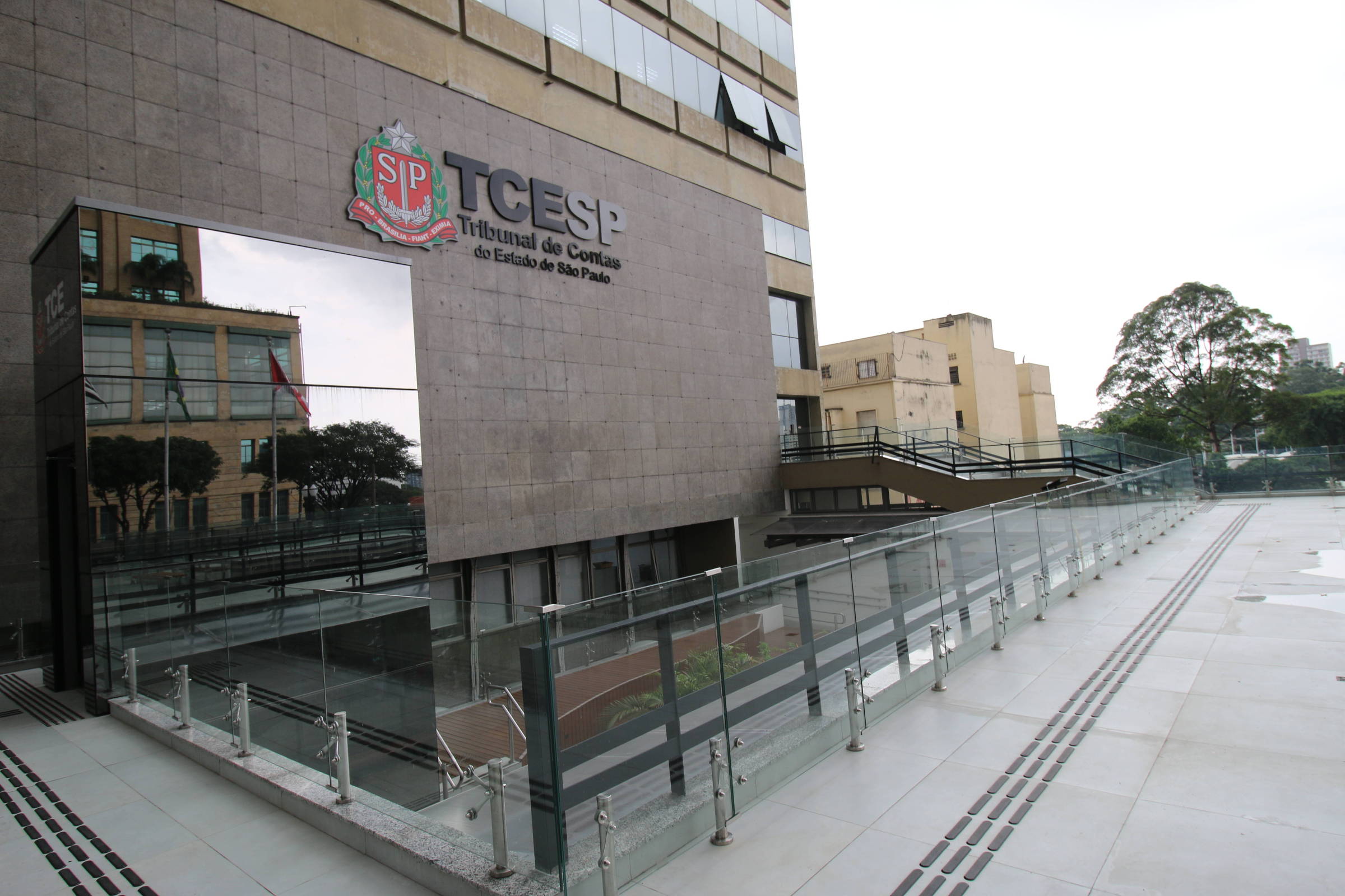 Auditoria do TCE-SP Revela Irregularidades em Emendas Pix e Benefícios a Parentes de Parlamentares