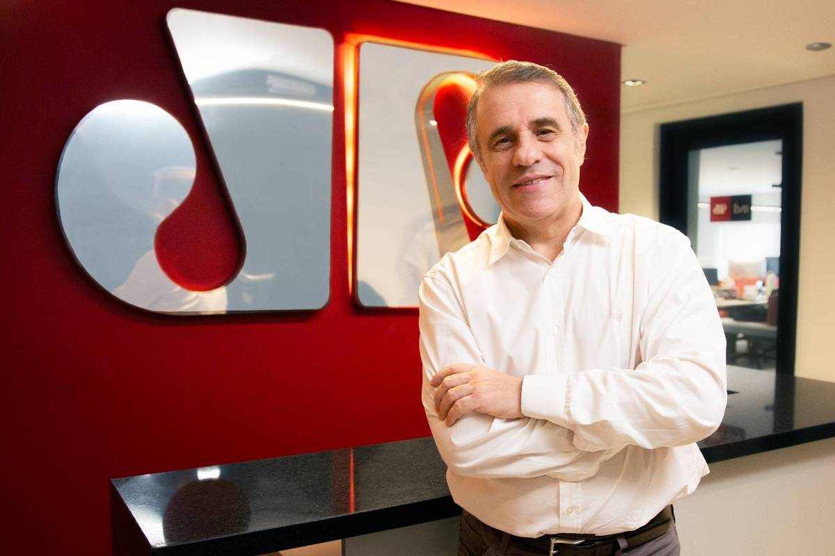 Fernando Pelegio Assume Direção Artística da Jovem Pan: 'Reviver Valores'
