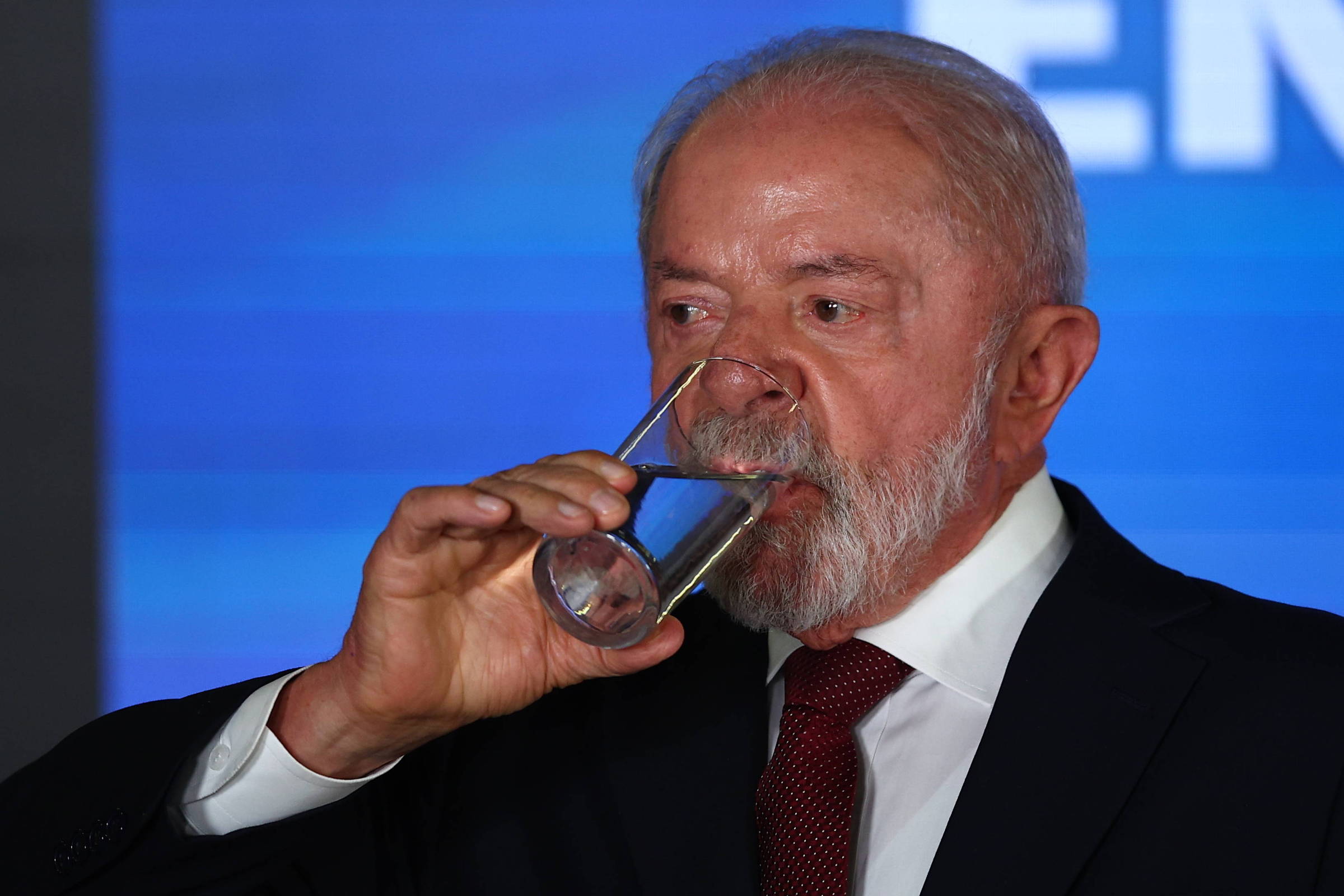 Recuperação de Lula: Análise do Impacto em sua Agenda Política