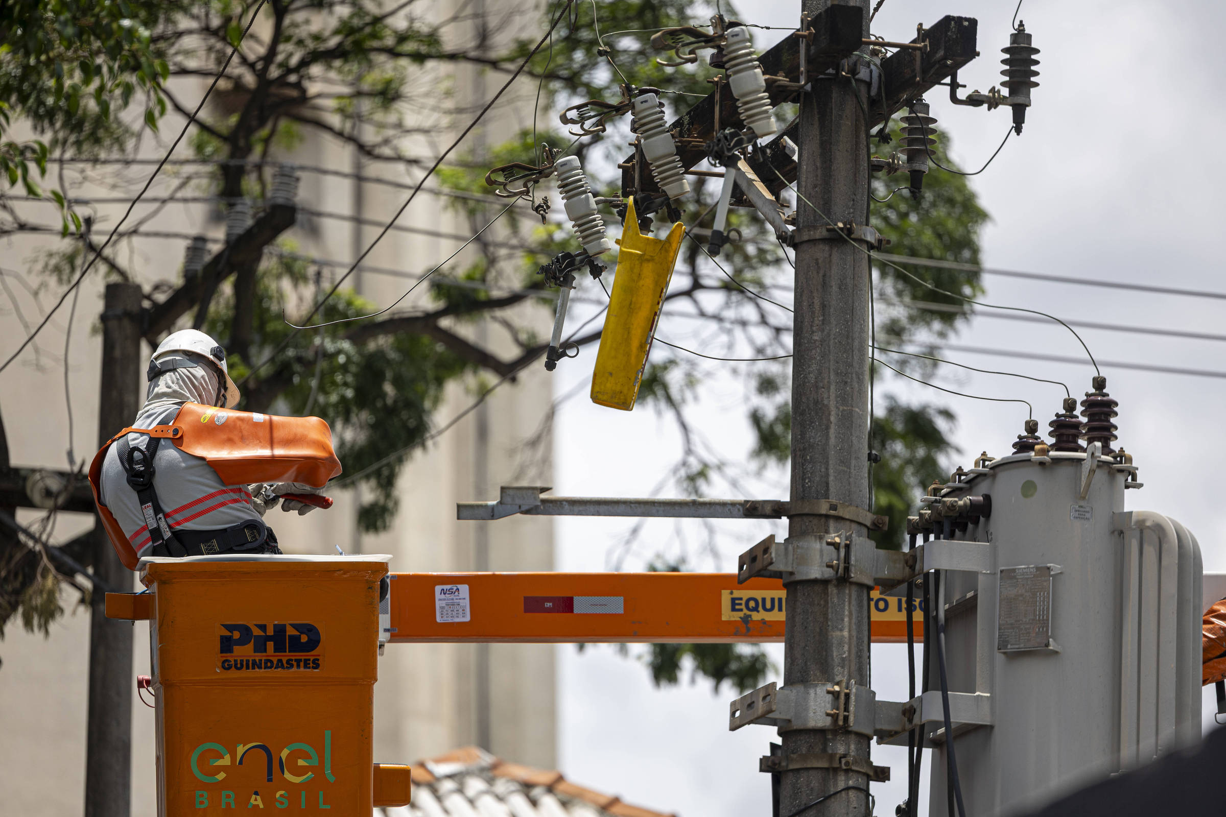 Enel Brasil Capta R$ 10 Bilhões em Um Cenário de Incertezas