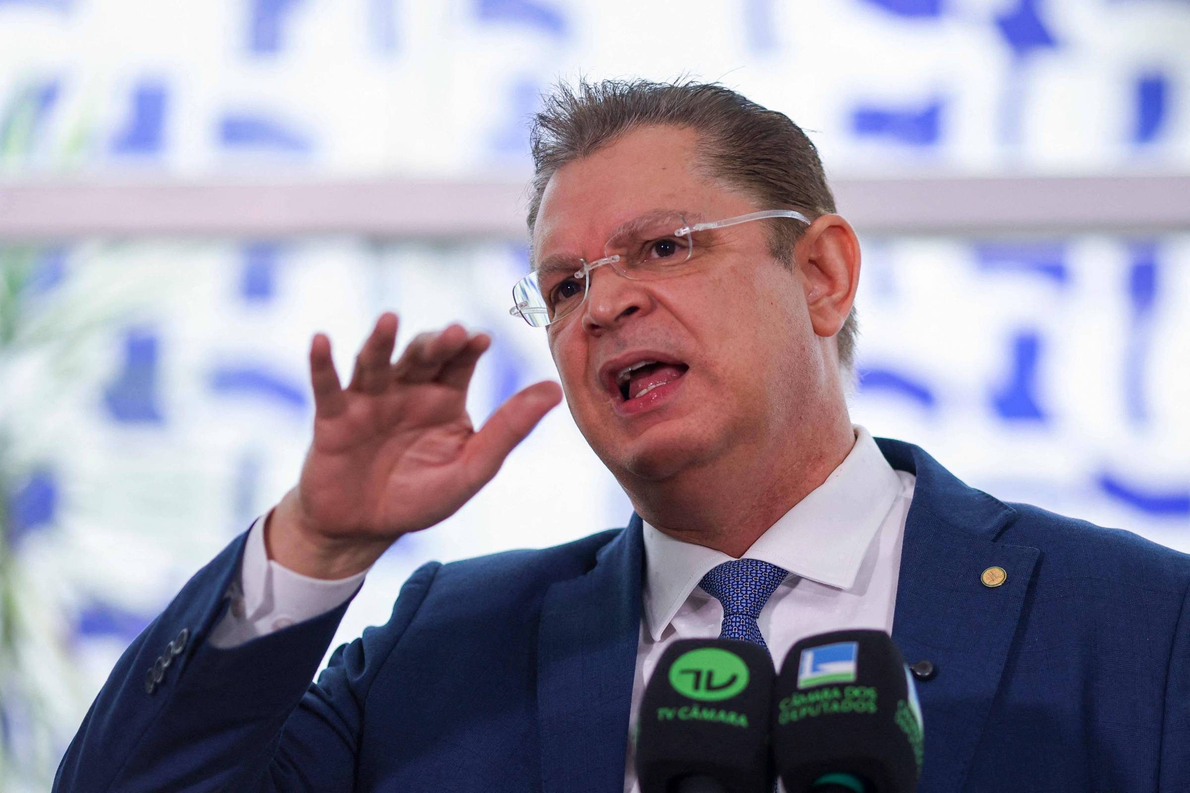 O Futuro do Trabalho: PL Responde à PEC do Fim da Escala 6x1