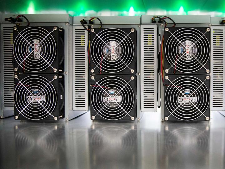 Riot Games Amplia Crédito de $200 Milhões com Coinbase: Impactos e Desafios do Mercado de Bitcoin