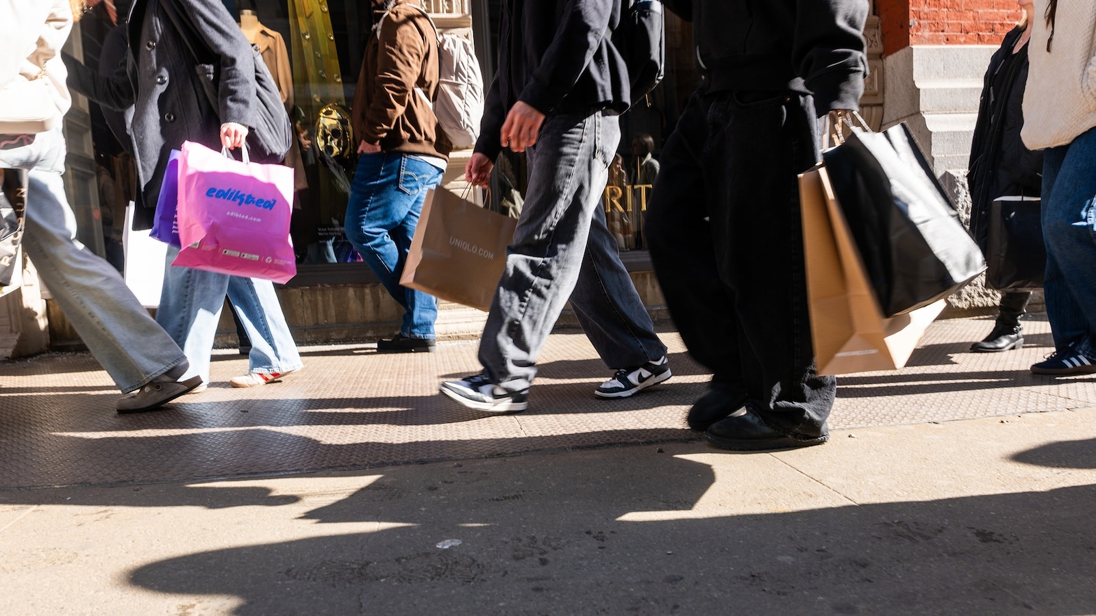 US Economy Growth Rates Surge in Early 2026