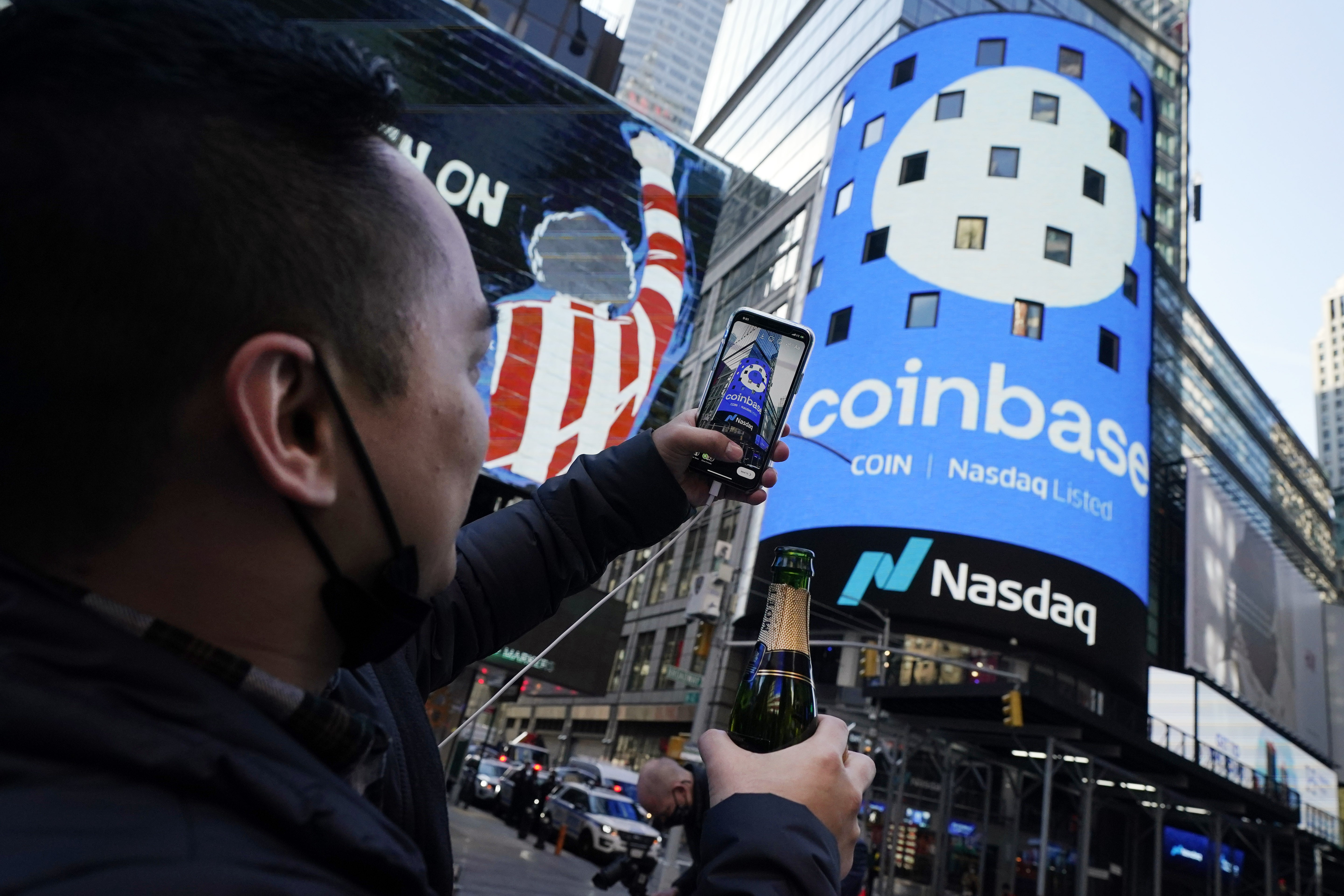 Coinbase Anuncia Redução de 14% de sua Equipe Focando em Inteligência Artificial