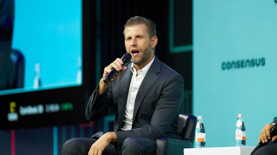A Revolução do Bitcoin: Eric Trump Critica JPMorgan e Celebra a Aceitação das Criptomoedas