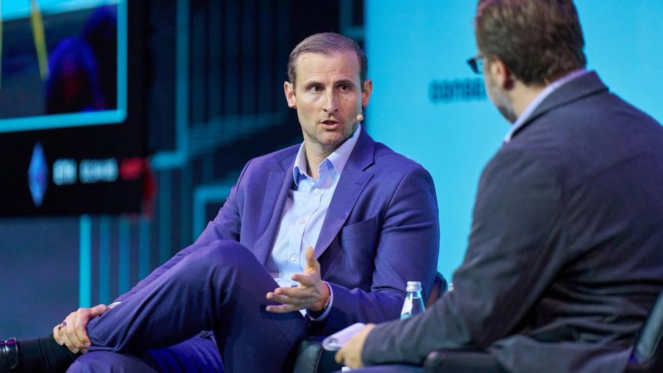 Casa Branca Define 4 de Julho como Data para Aprovação da Clarity Act, Revela Conselheiro de Criptomoedas Patrick Witt