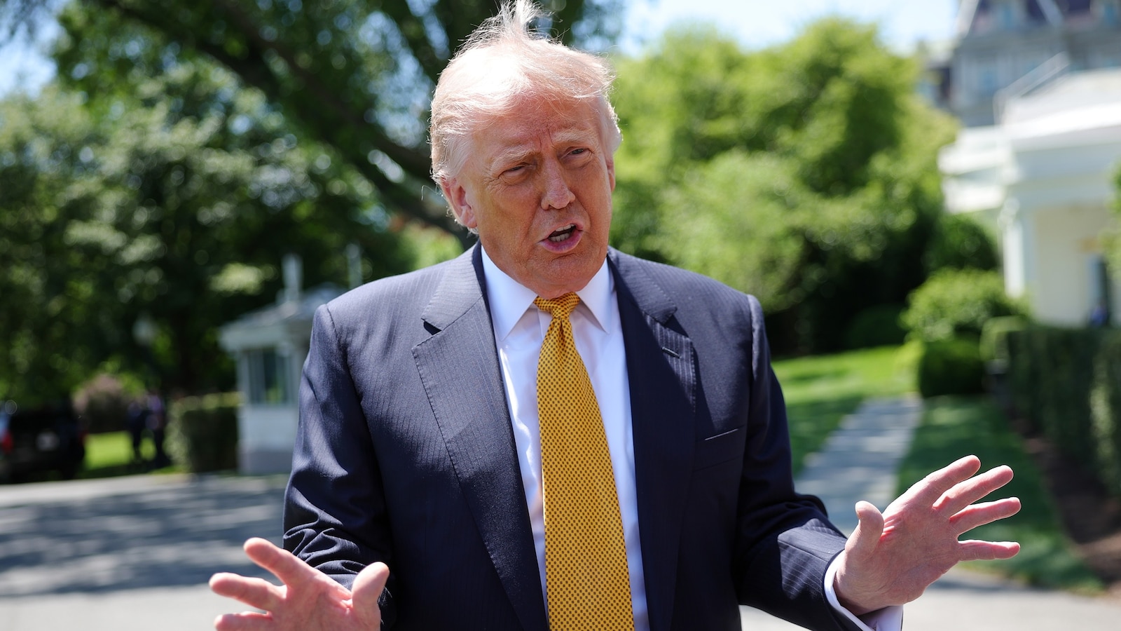 Trump Ignora a Situação Financeira dos Americanos em Negociações com o Irã