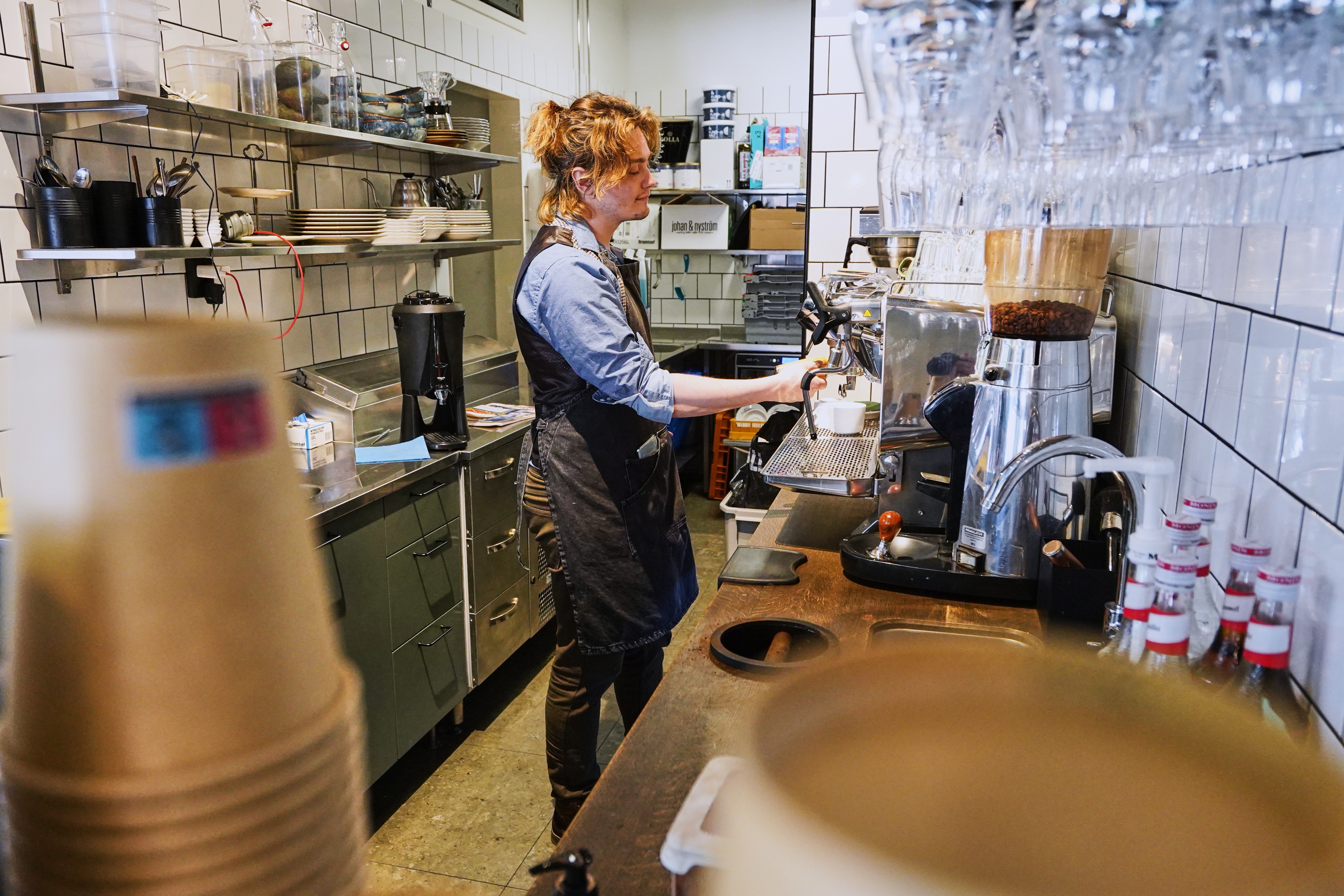 O Futuro da Gastronomia: Como uma IA Está Transformando o Mercado de Cafés em Estocolmo