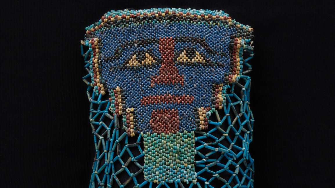 Shroud de contas funerárias: Um véu colorido de 2.500 anos do Egito que retrata a transformação do falecido em Osíris