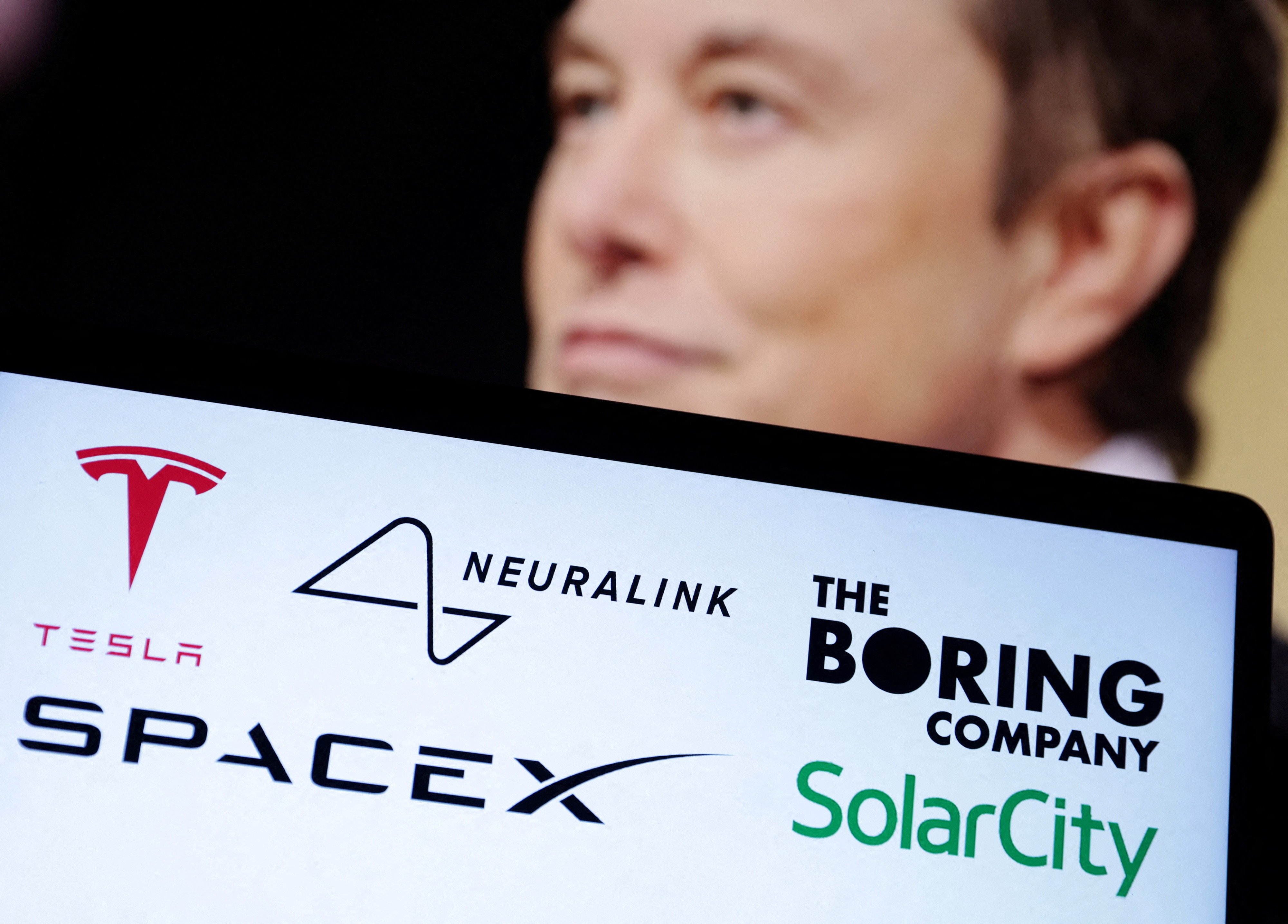 A Nova Era das Comunicações Militares: Força Espacial dos EUA e SpaceX Firmam Parceria Bilionária