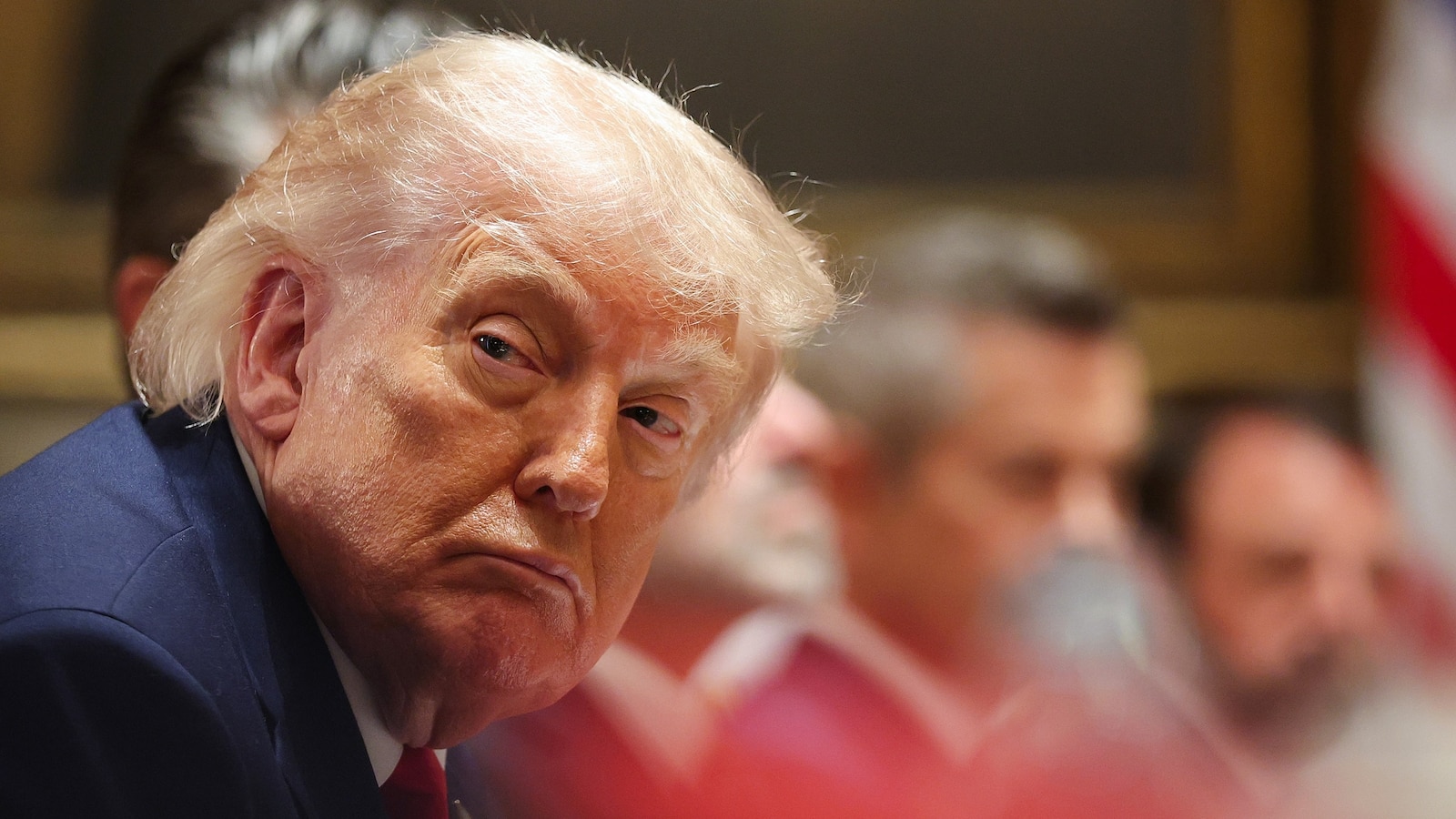 Trump Ignora Pressão e Resume Estratégia com Irã em Tempo de Tensão Global