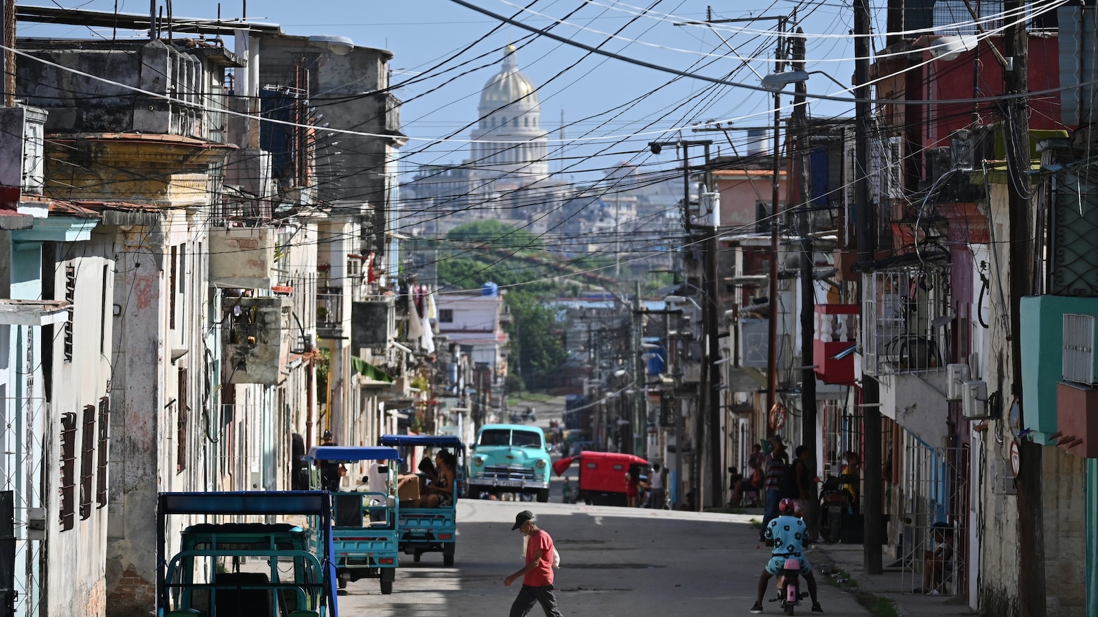 Comando dos EUA se Encontra com Oficiais Militares Cubanos
