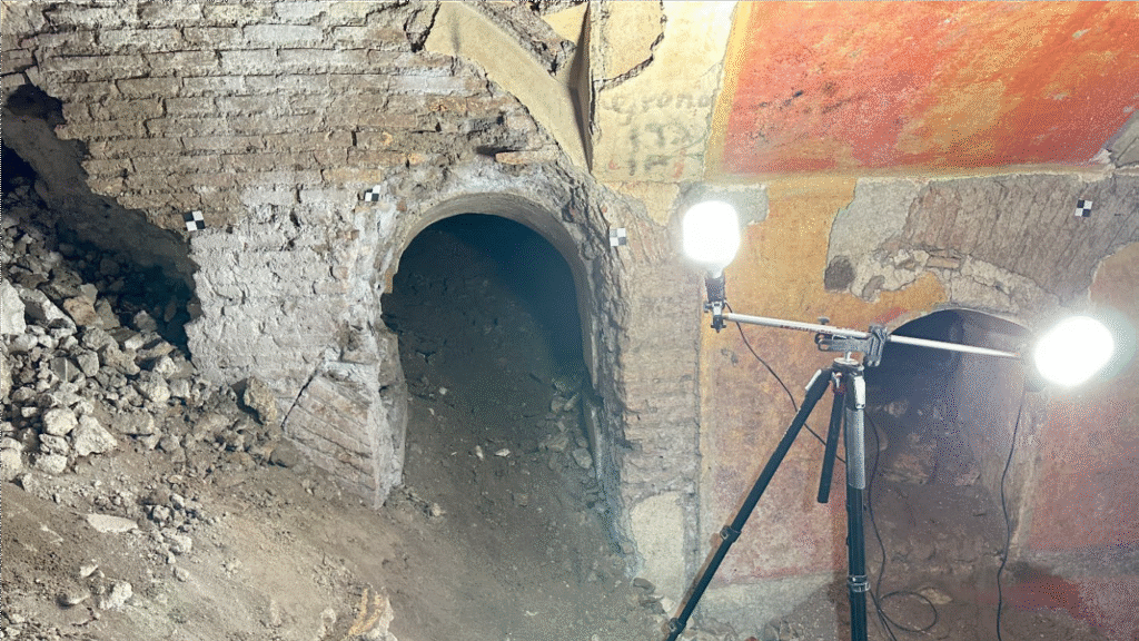 Descoberta Arqueológica Inusitada em Roma: Vila Romana de 1.800 Anos Revelada Sob Escola