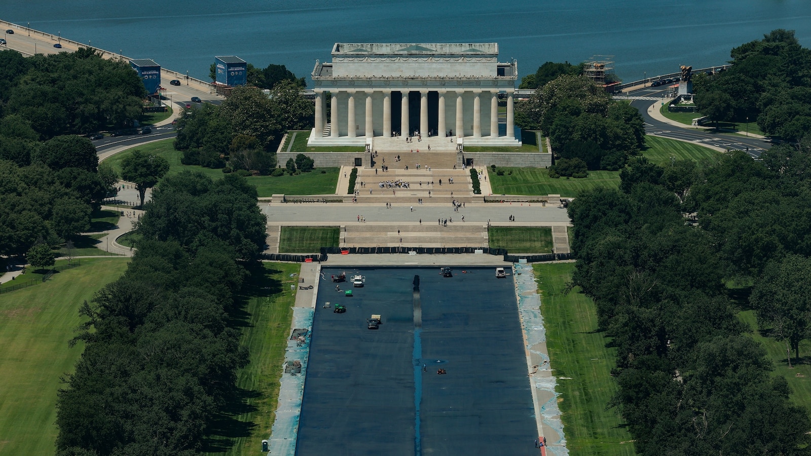 Trump Anuncia Planejamento de uma Promenade no Memorial de Lincoln