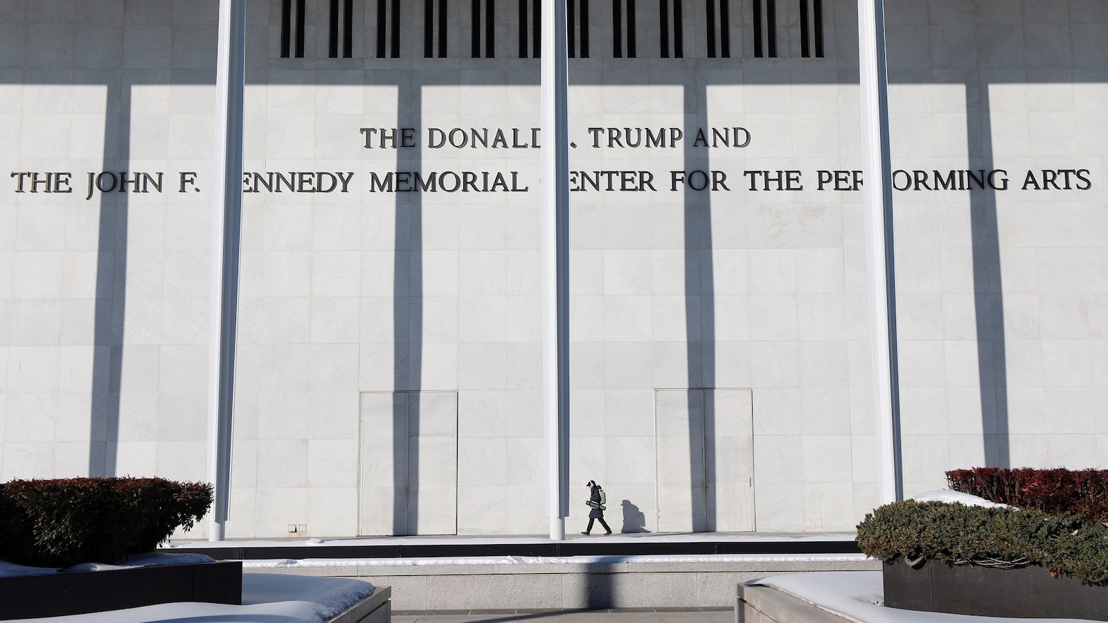 DOJ Appeals Ruling on Kennedy Center Name Removal Ahead of Deadline
