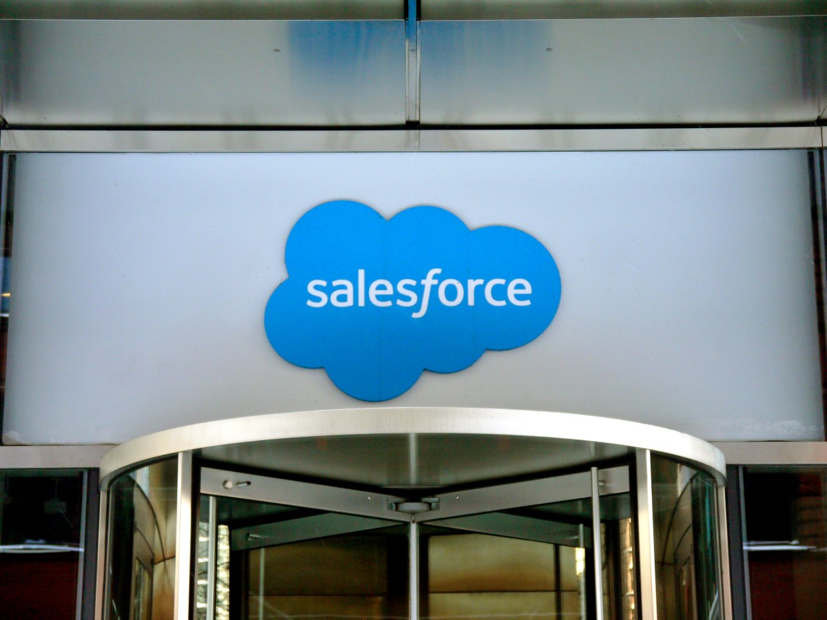 Salesforce Adquire Plataforma de Atendimento ao Cliente com IA, Fin, por $3.6 Bilhões