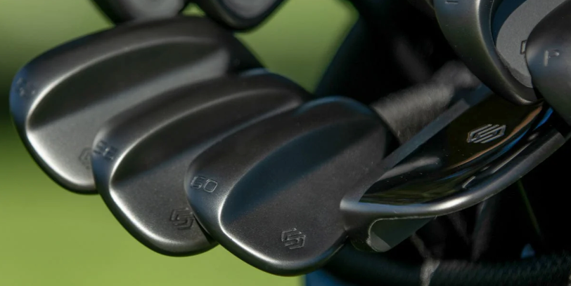 O Guia Definitivo para Escolher Seu Primeiro Conjunto de Clubes de Golfe