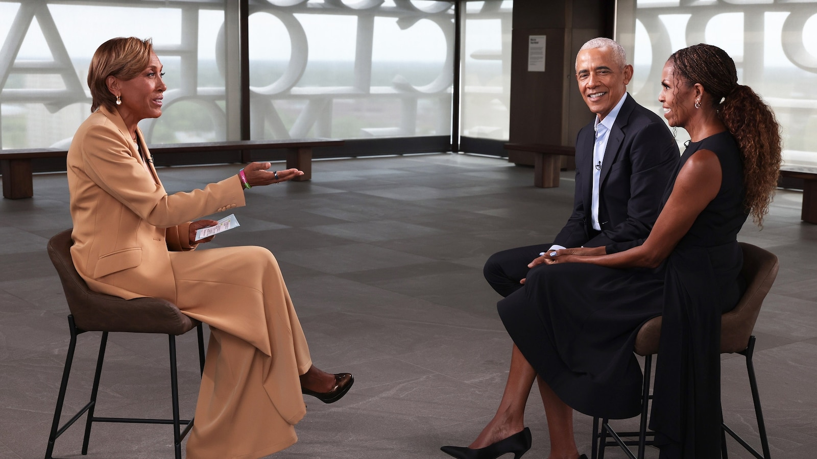 Barack e Michelle Obama Reflexionam sobre o Novo Centro Presidencial e seu Legado