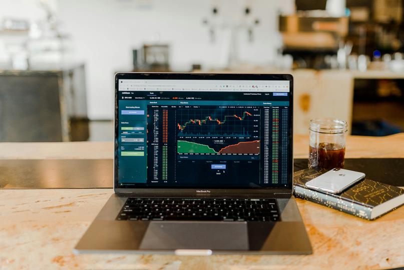 O Mercado de Criptomoedas Adota uma Posição 'Defensiva e Fina' Após Declarações do Fed
