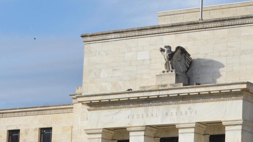 Agências dos EUA Buscam Regras de Identificação para Stablecoins Semelhantes às dos Bancos na Nova Proposta GENIUS Act