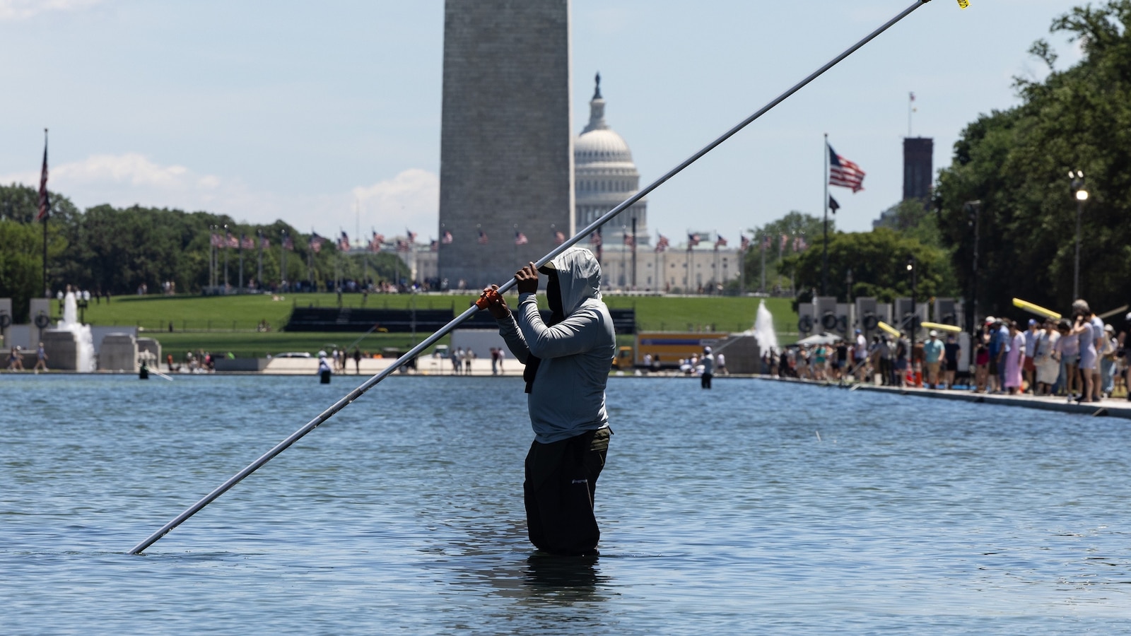 Arrests Made Over Alleged Vandalism at Lincoln Memorial Reflecting Pool