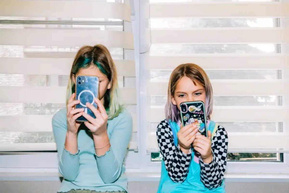 Proibir Redes Sociais para Jovens: Uma Solução Futurista que Pode Não Funcionar
