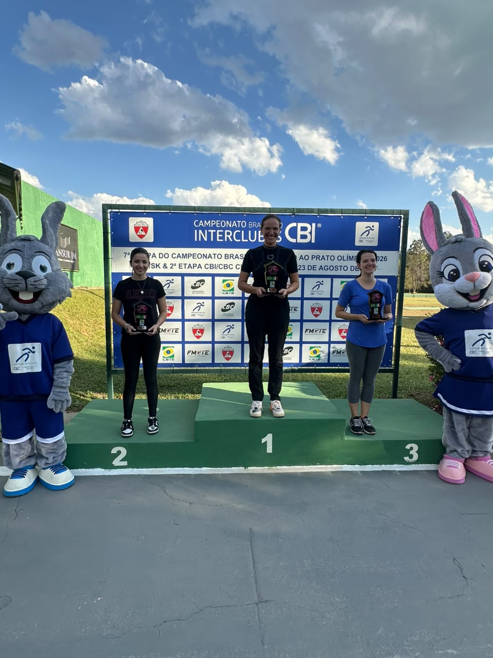 Camilla Cosmoski Vence a Primeira Pink Cup no Brasil